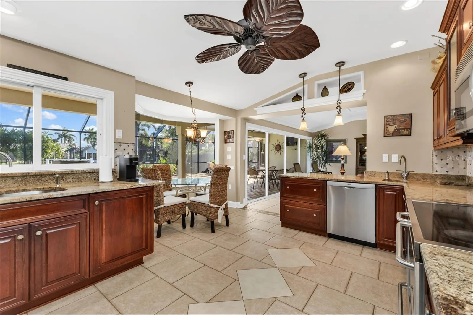 84 OCEAN DR