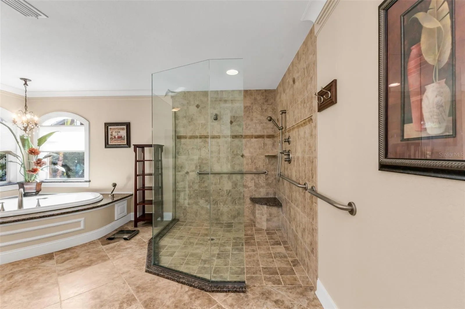 84 OCEAN DR