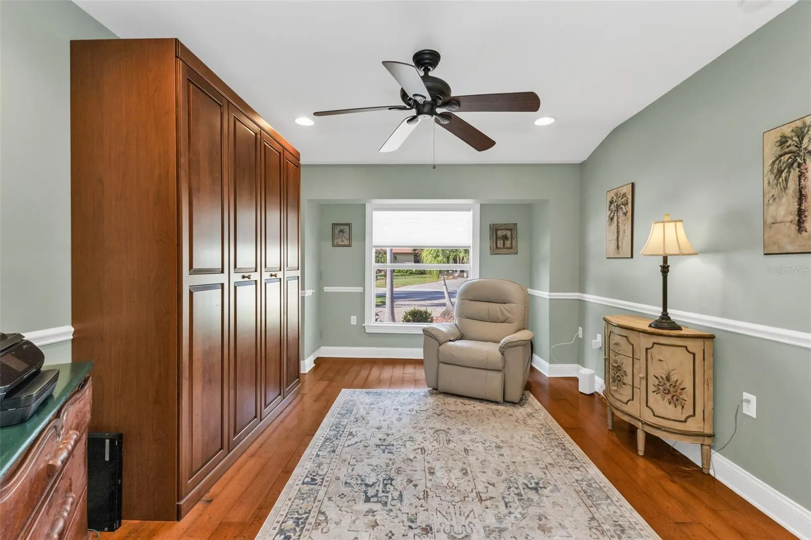 84 OCEAN DR