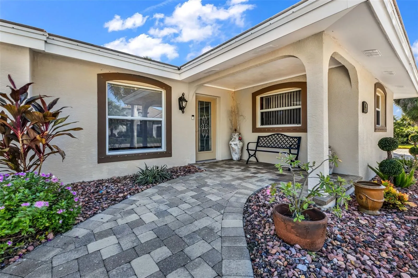 84 OCEAN DR