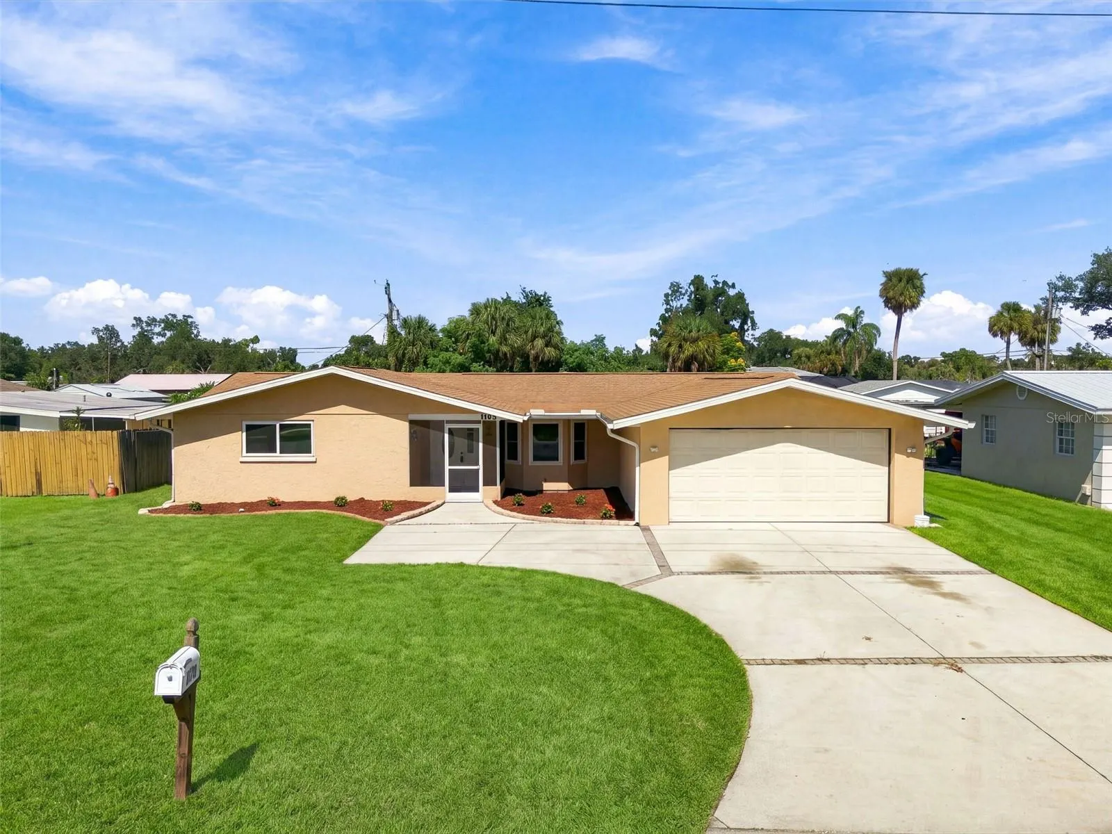 1105 GULF COAST BLVD