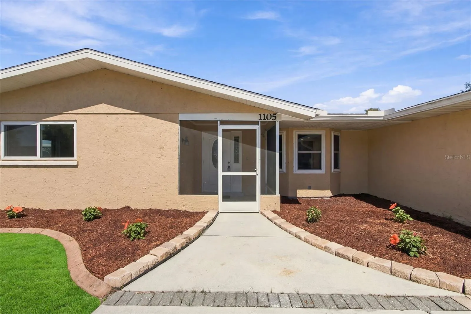1105 GULF COAST BLVD