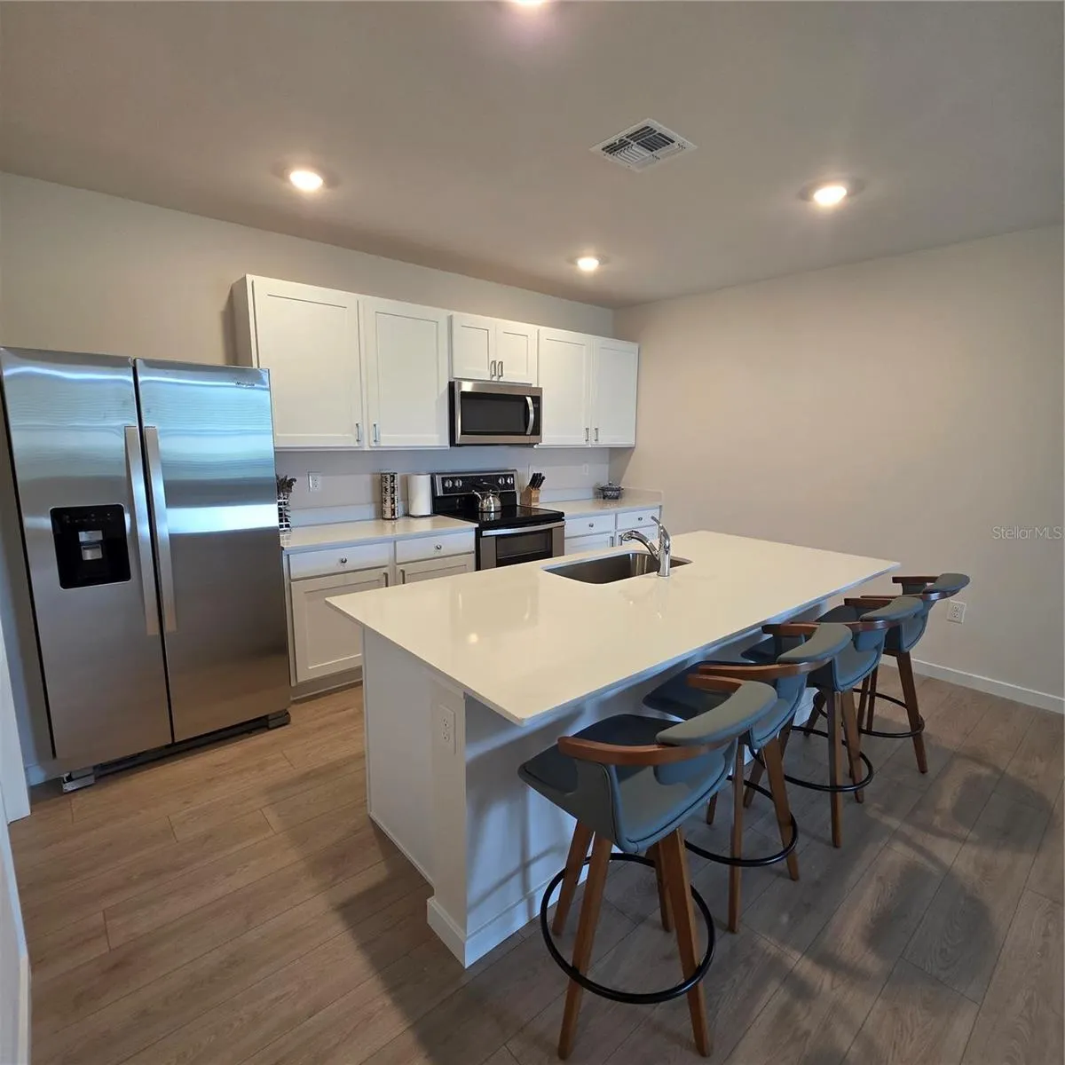 9500 SUNBEAM CIR