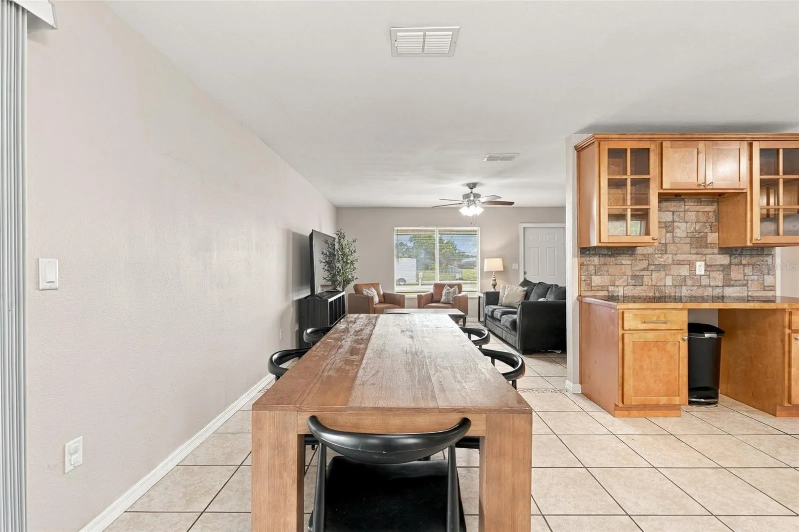 2555 PAN AMERICAN BLVD