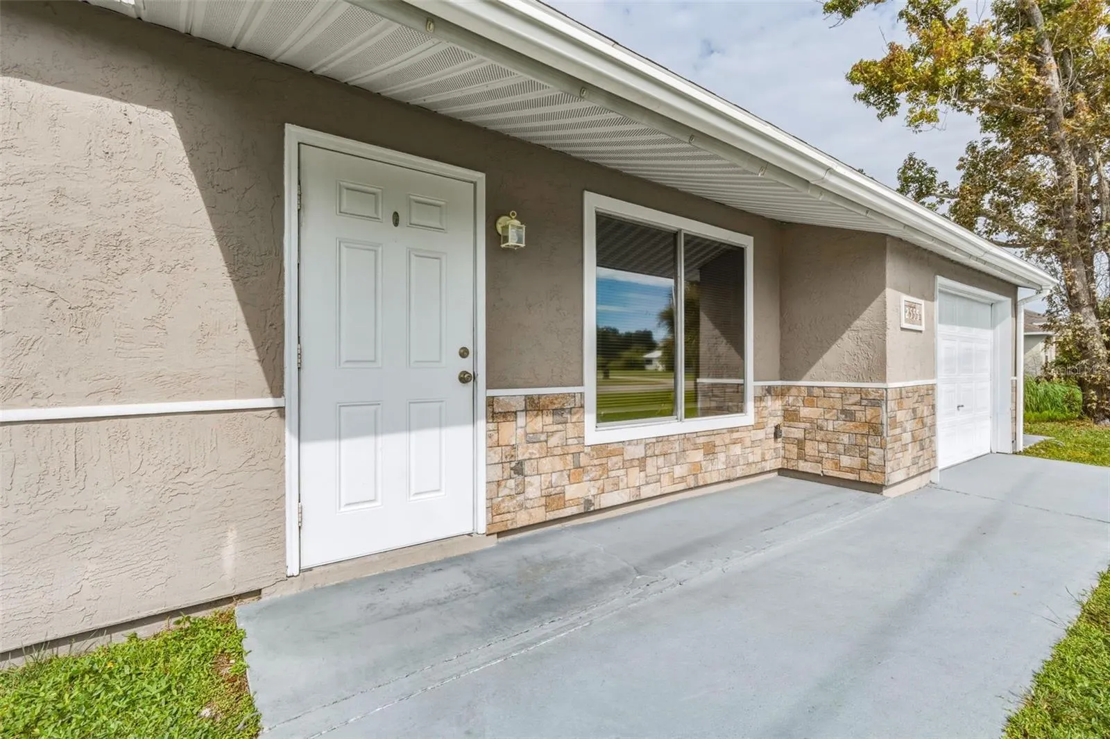 2555 PAN AMERICAN BLVD
