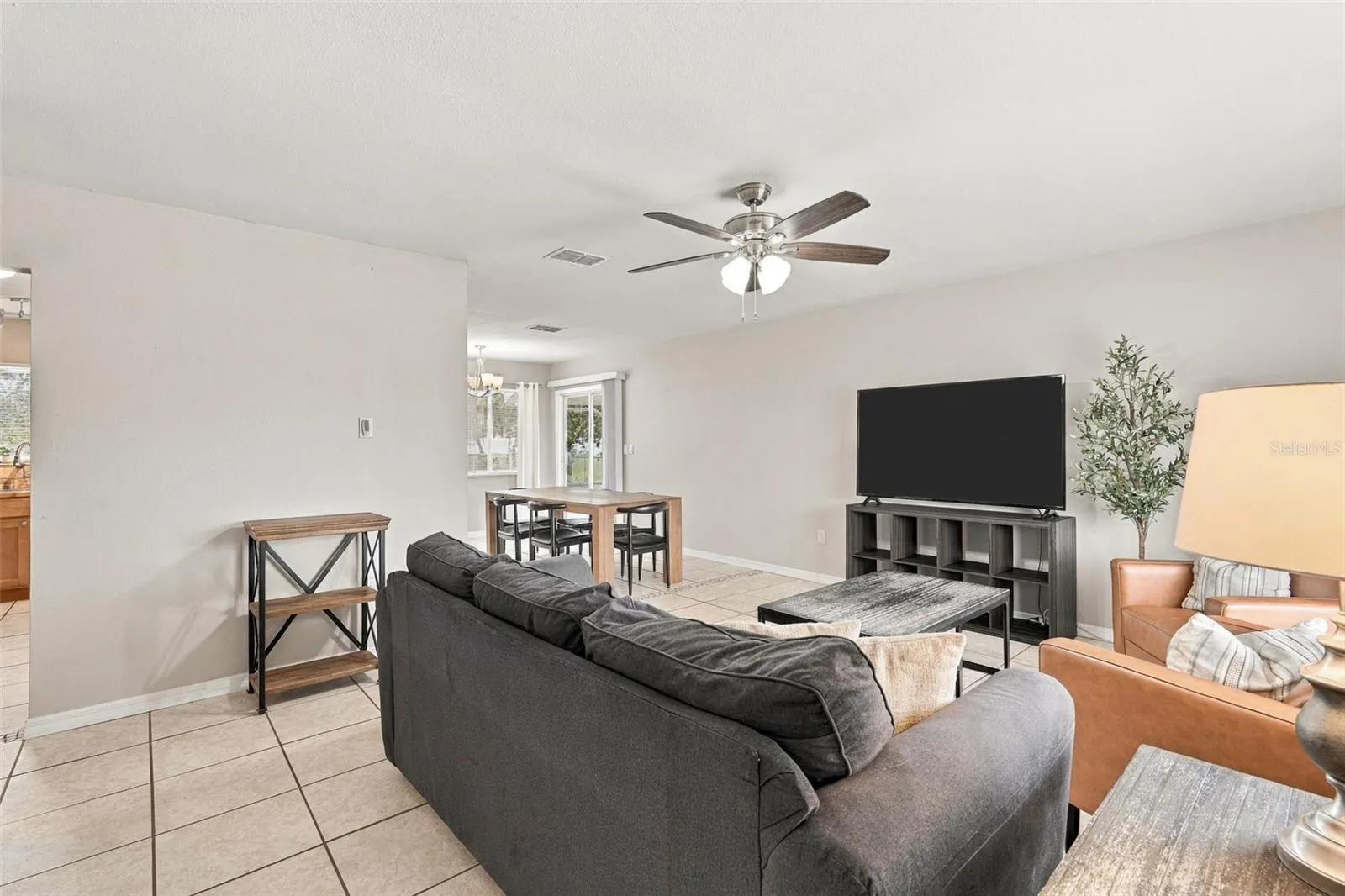 2555 PAN AMERICAN BLVD