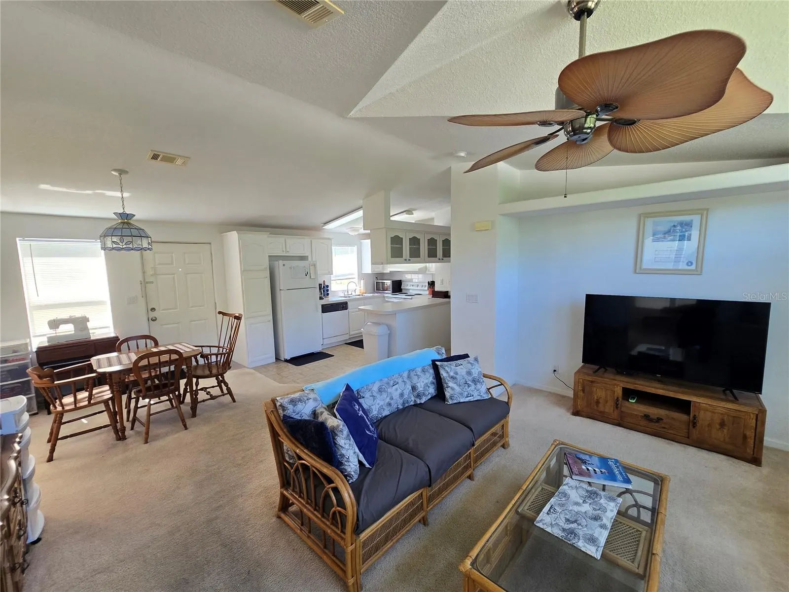 1125 MARLIN DR