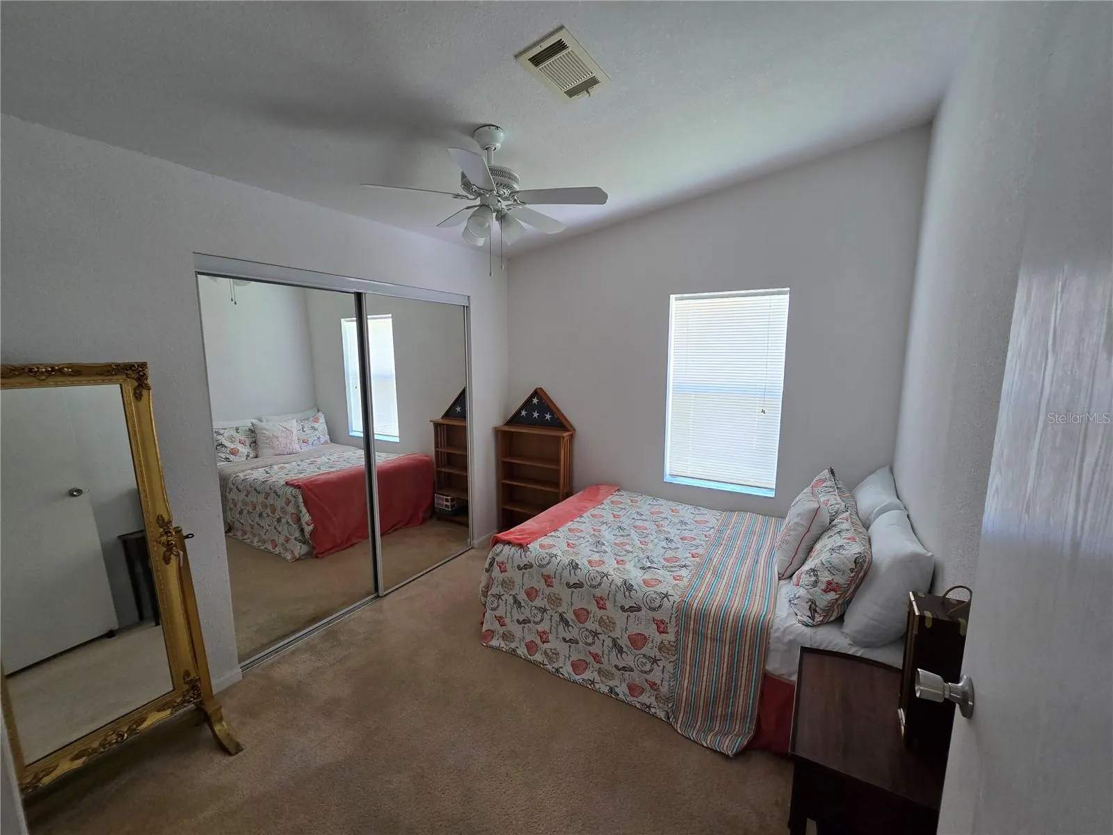1125 MARLIN DR