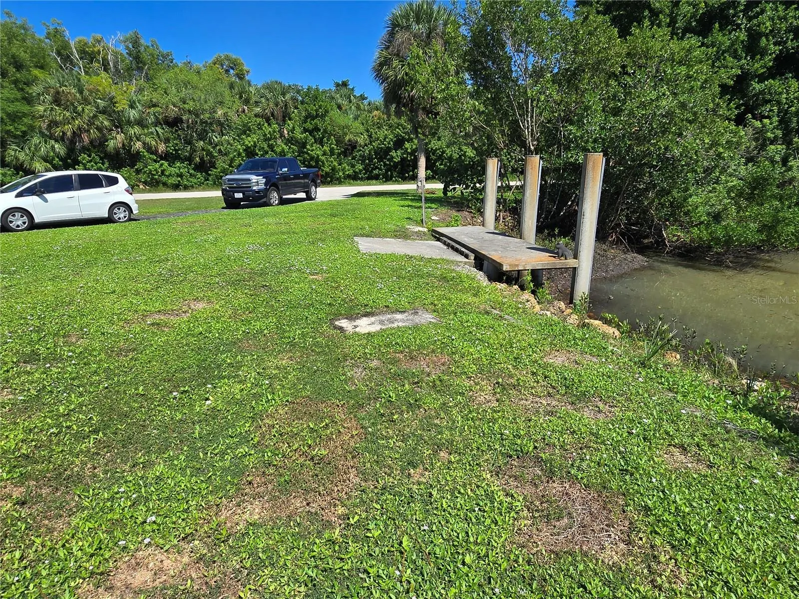 1125 MARLIN DR