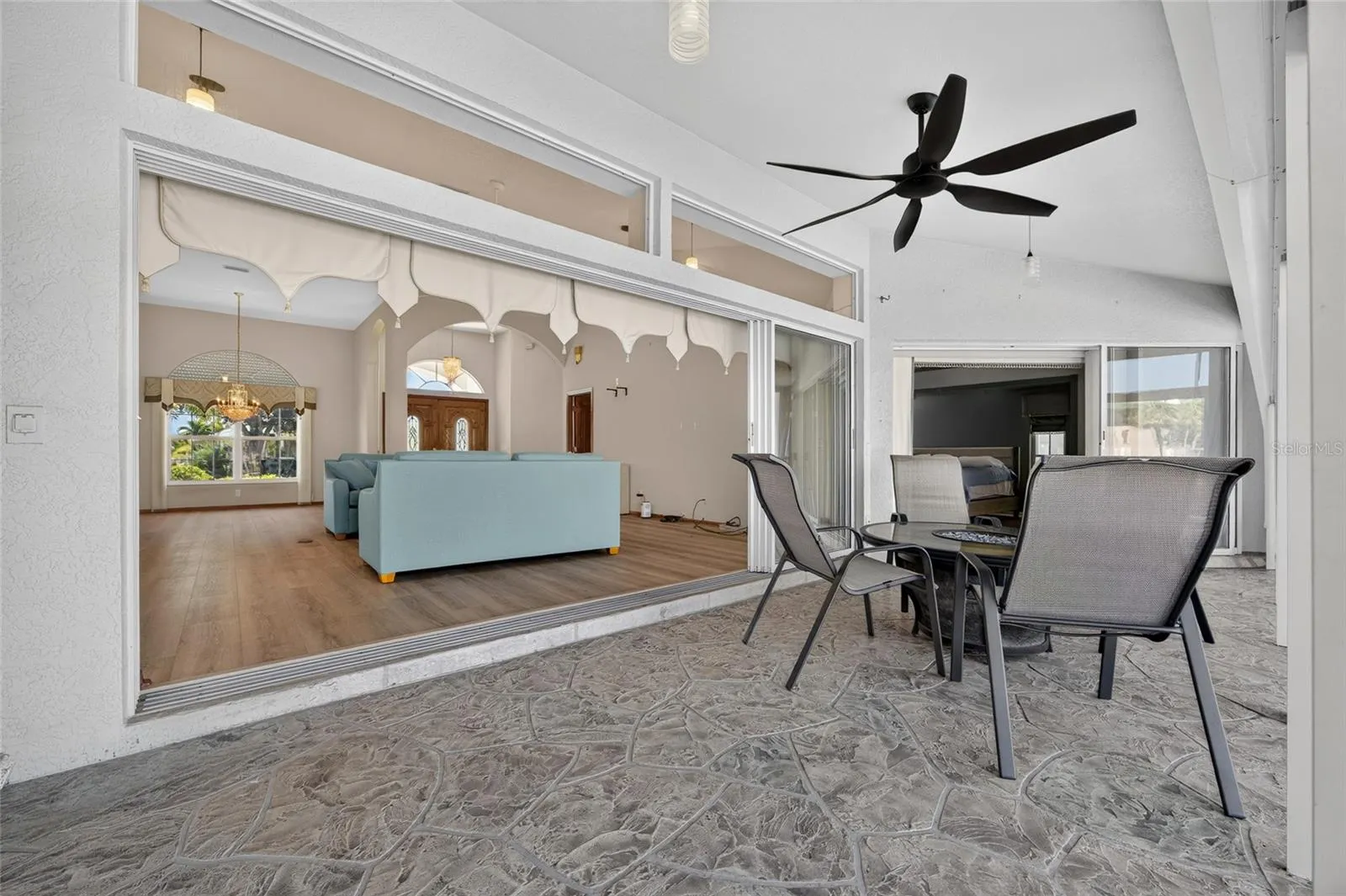 112 GREAT ISAAC CT