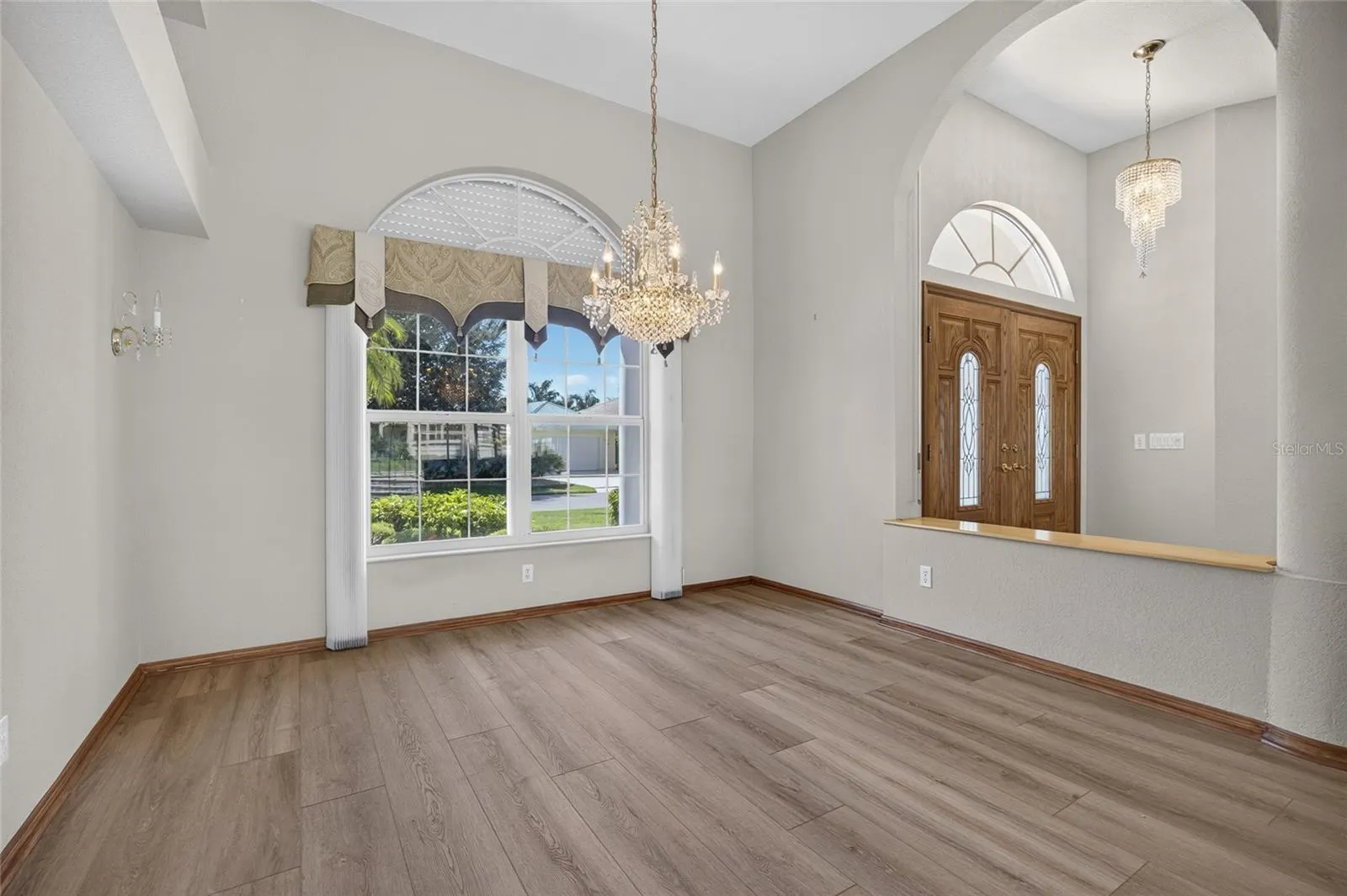 112 GREAT ISAAC CT