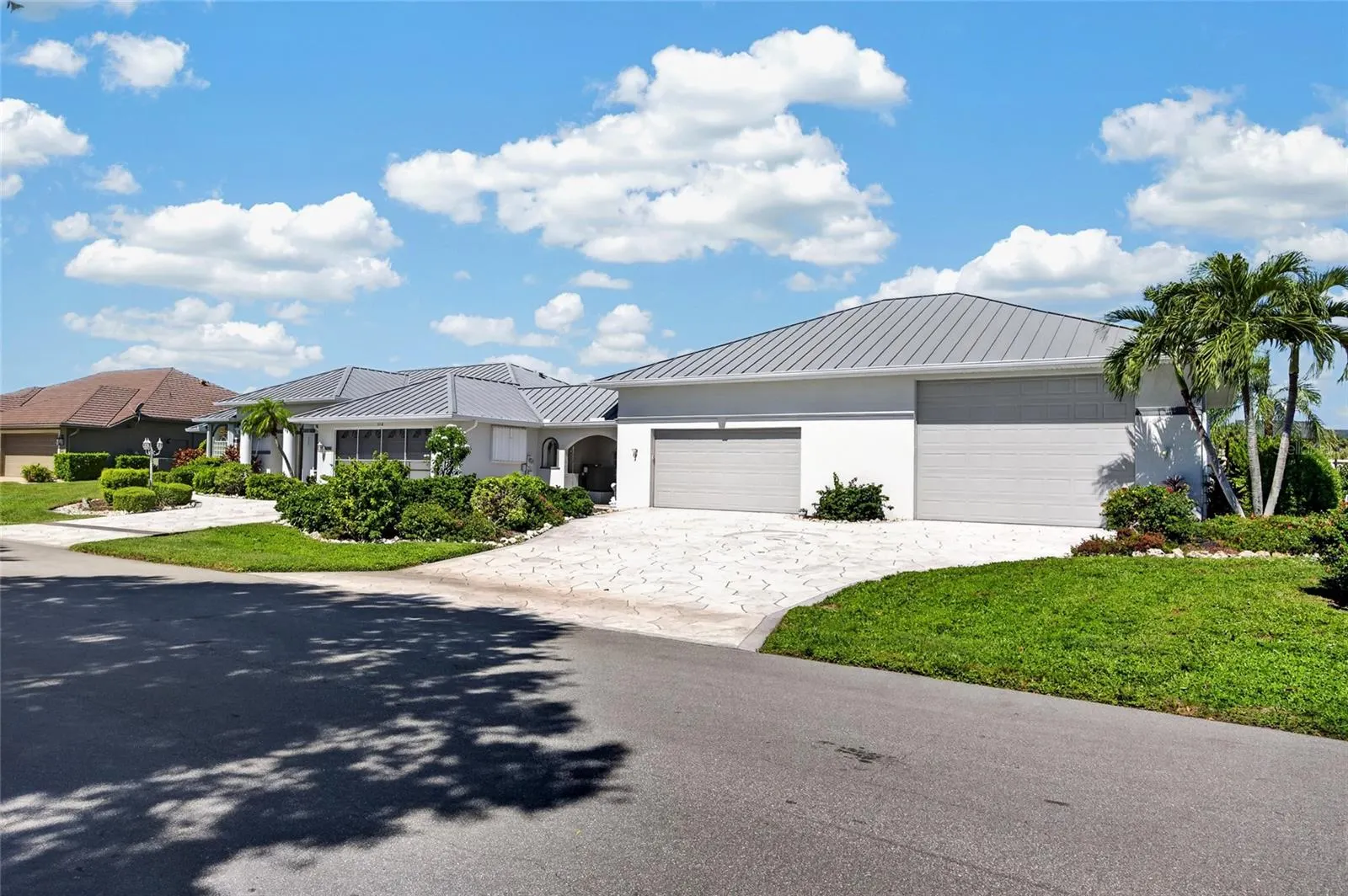 112 GREAT ISAAC CT