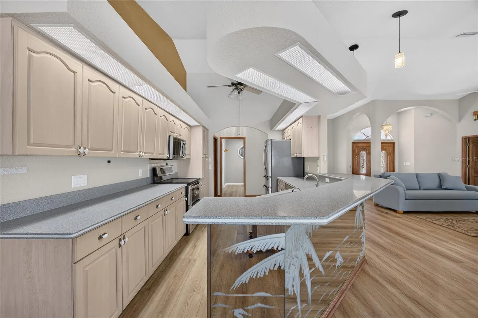 112 GREAT ISAAC CT
