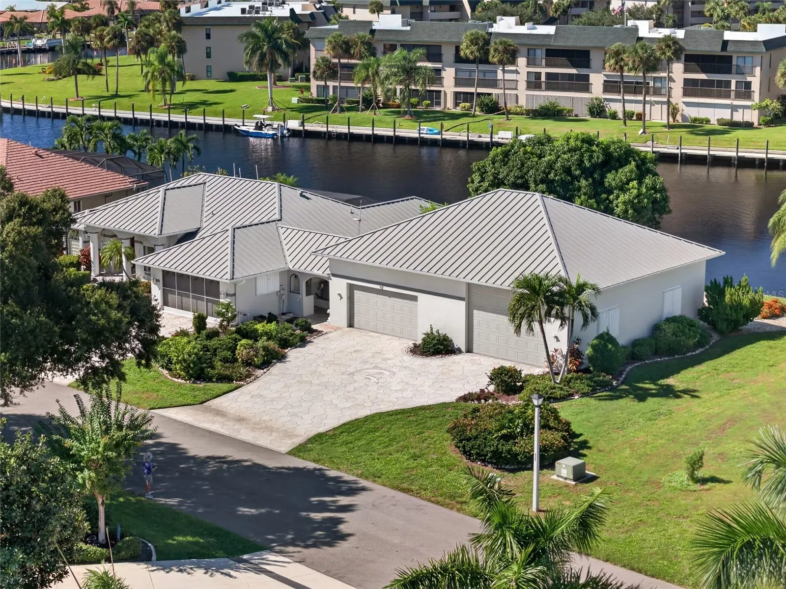 112 GREAT ISAAC CT