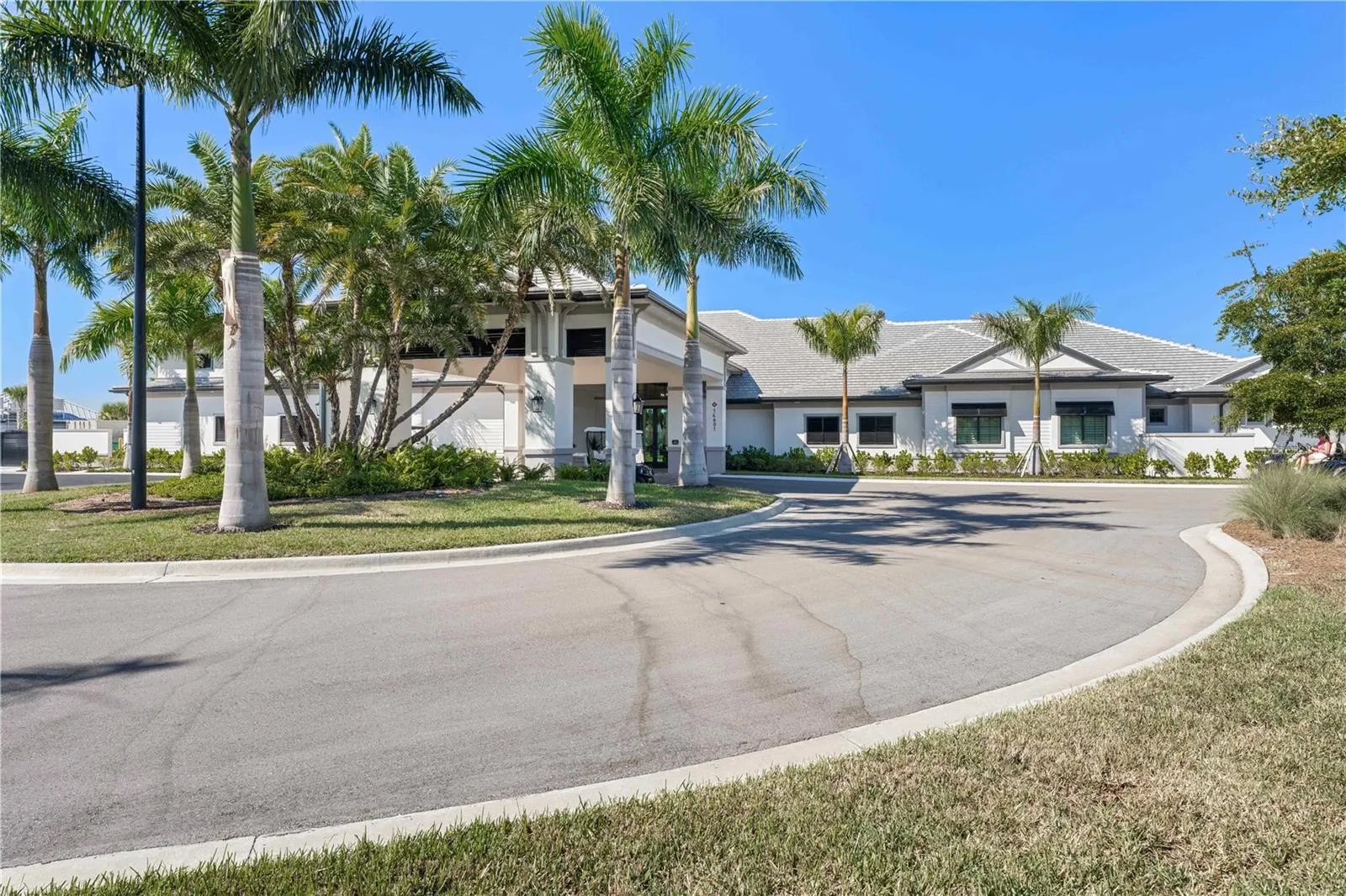 14191 HERITAGE LANDING BLVD #1235 #1235