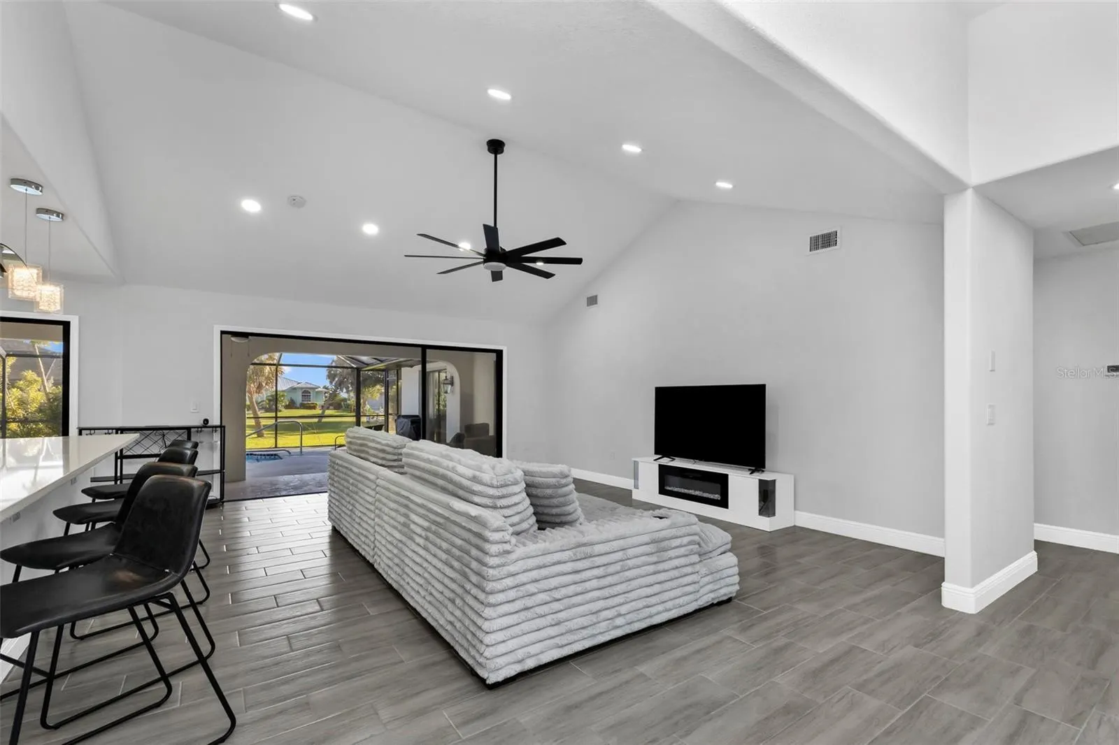 4148 DRIVER LN