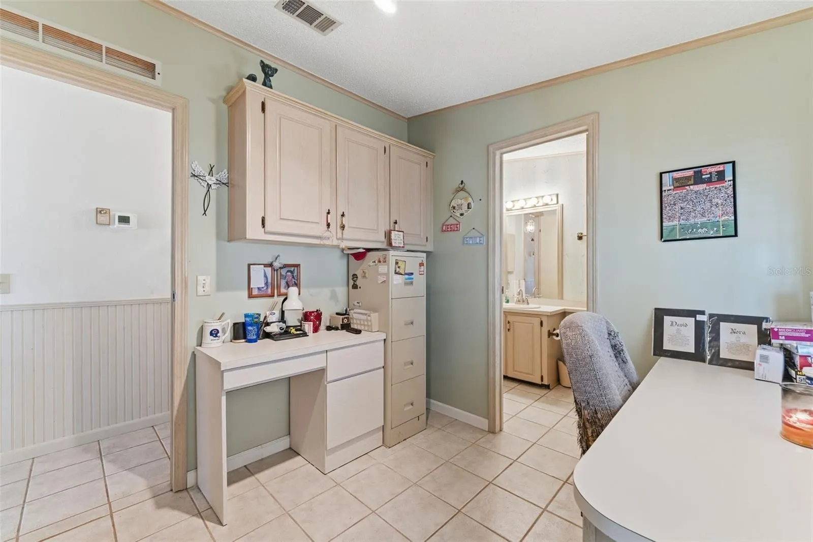 576 PORTSIDE DR