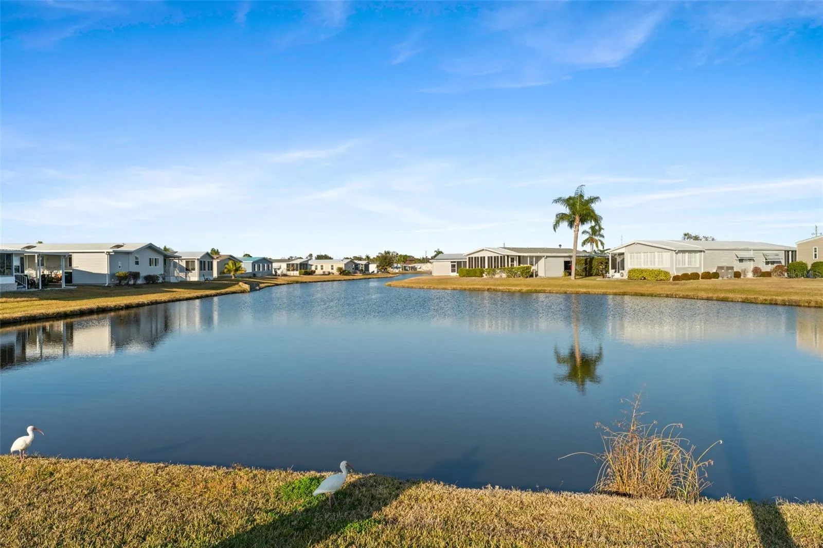 576 PORTSIDE DR