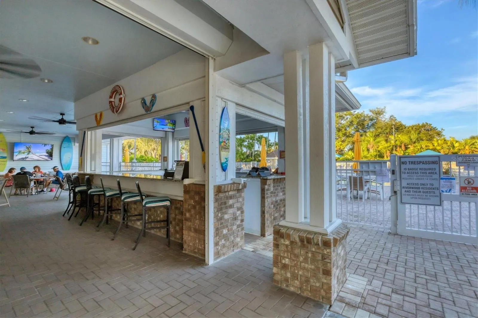 4746 CLUB DR #202 #202