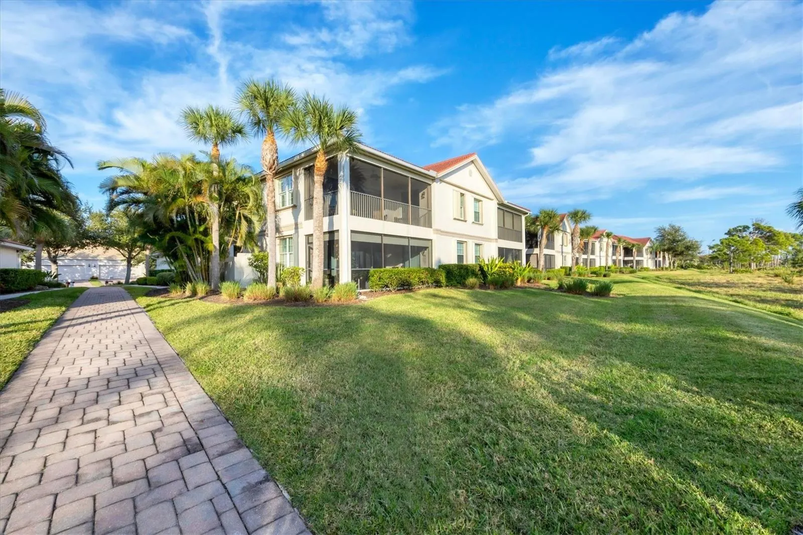 4746 CLUB DR #202 #202
