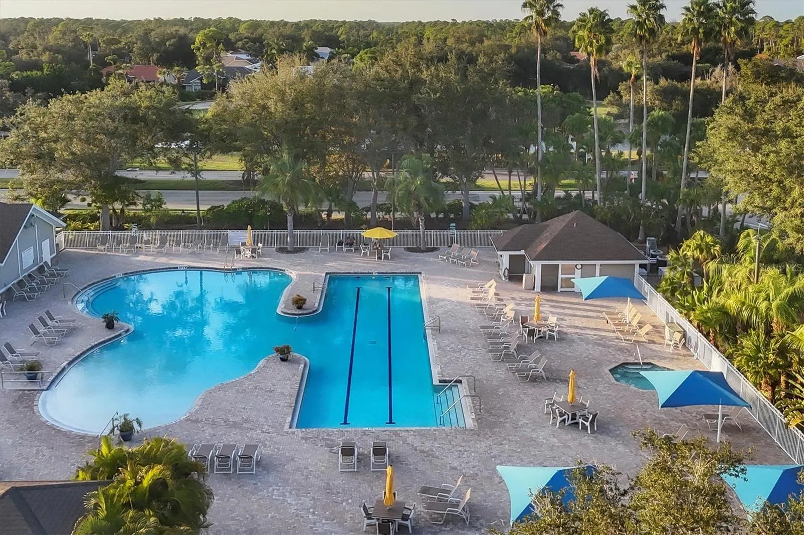 4746 CLUB DR #202 #202