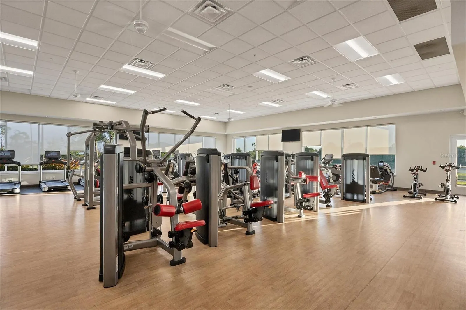 4746 CLUB DR #202 #202