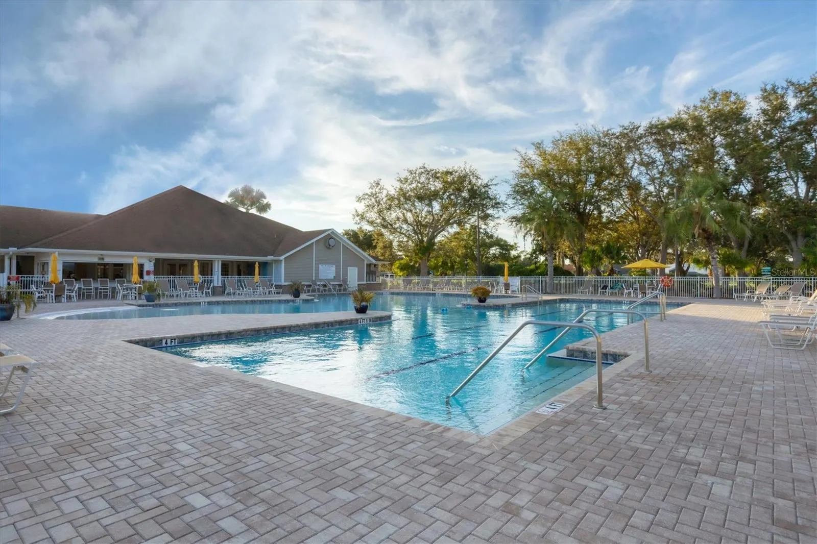4746 CLUB DR #202 #202