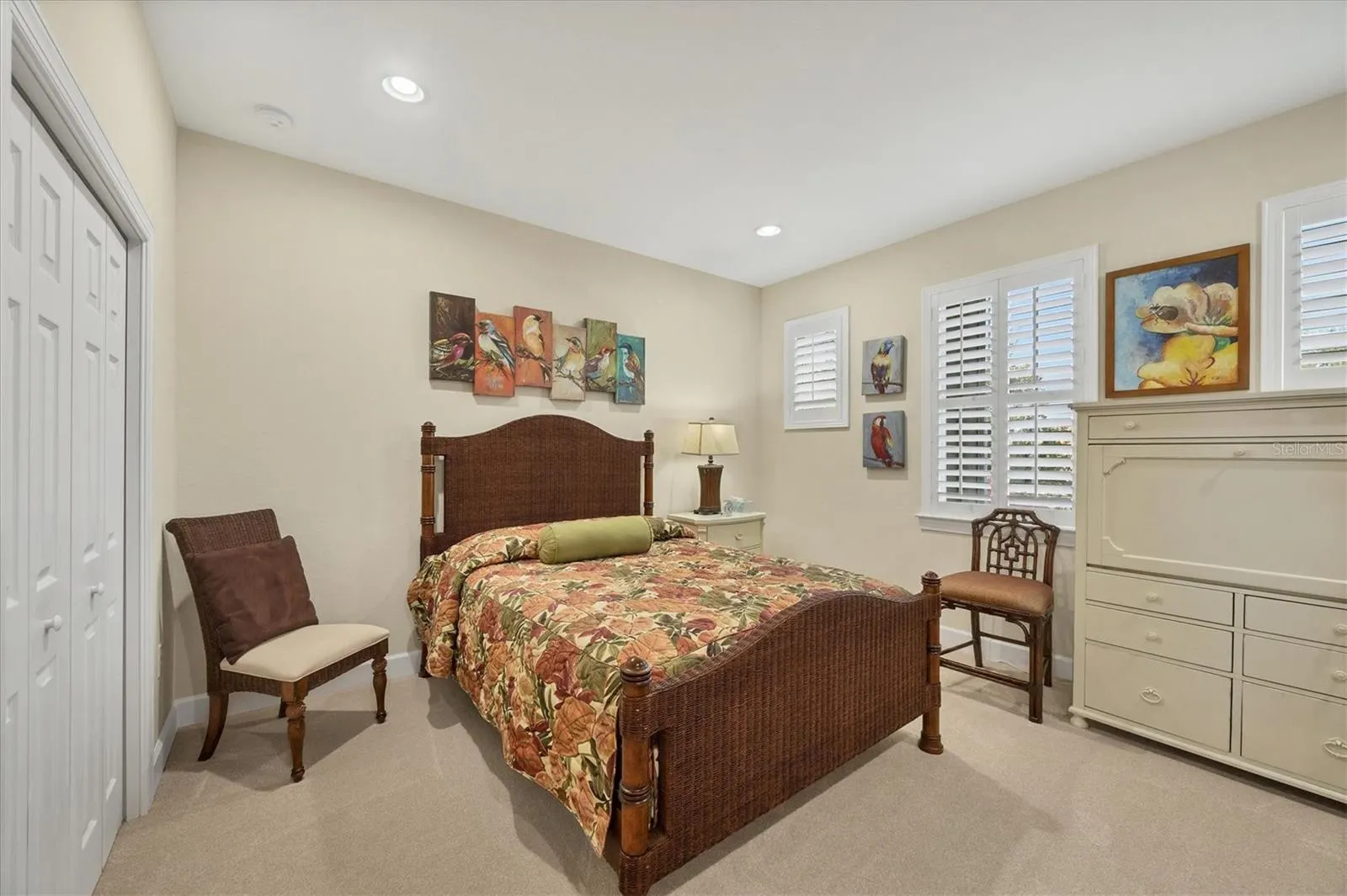 4746 CLUB DR #202 #202