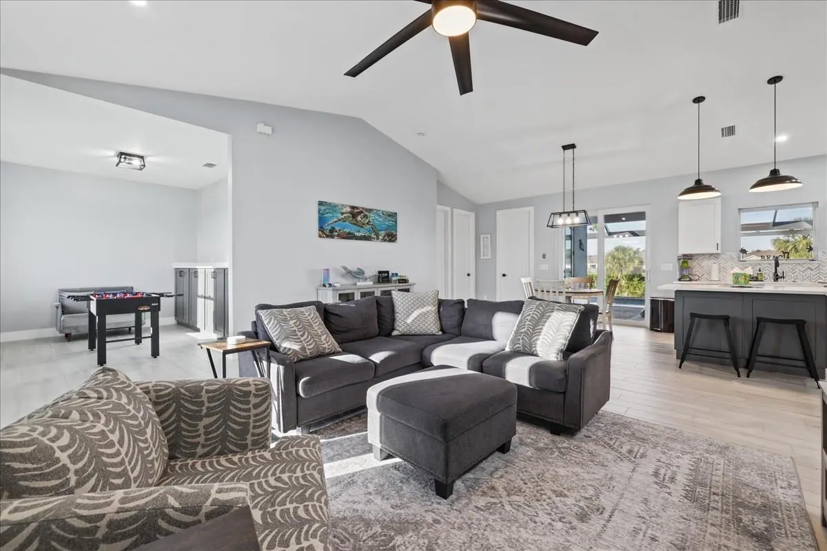 2904 NW 26TH AVE
