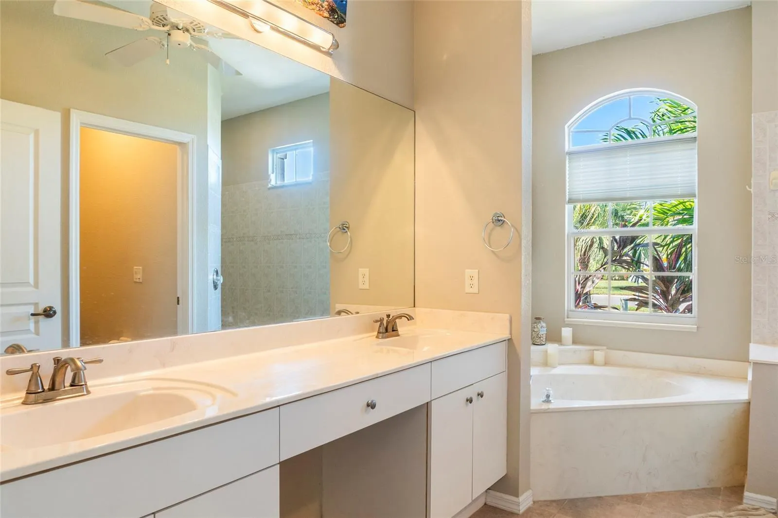 2840 PHOENIX PALM TER