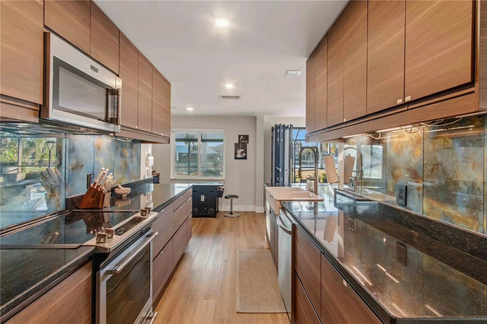 131 CASA LN