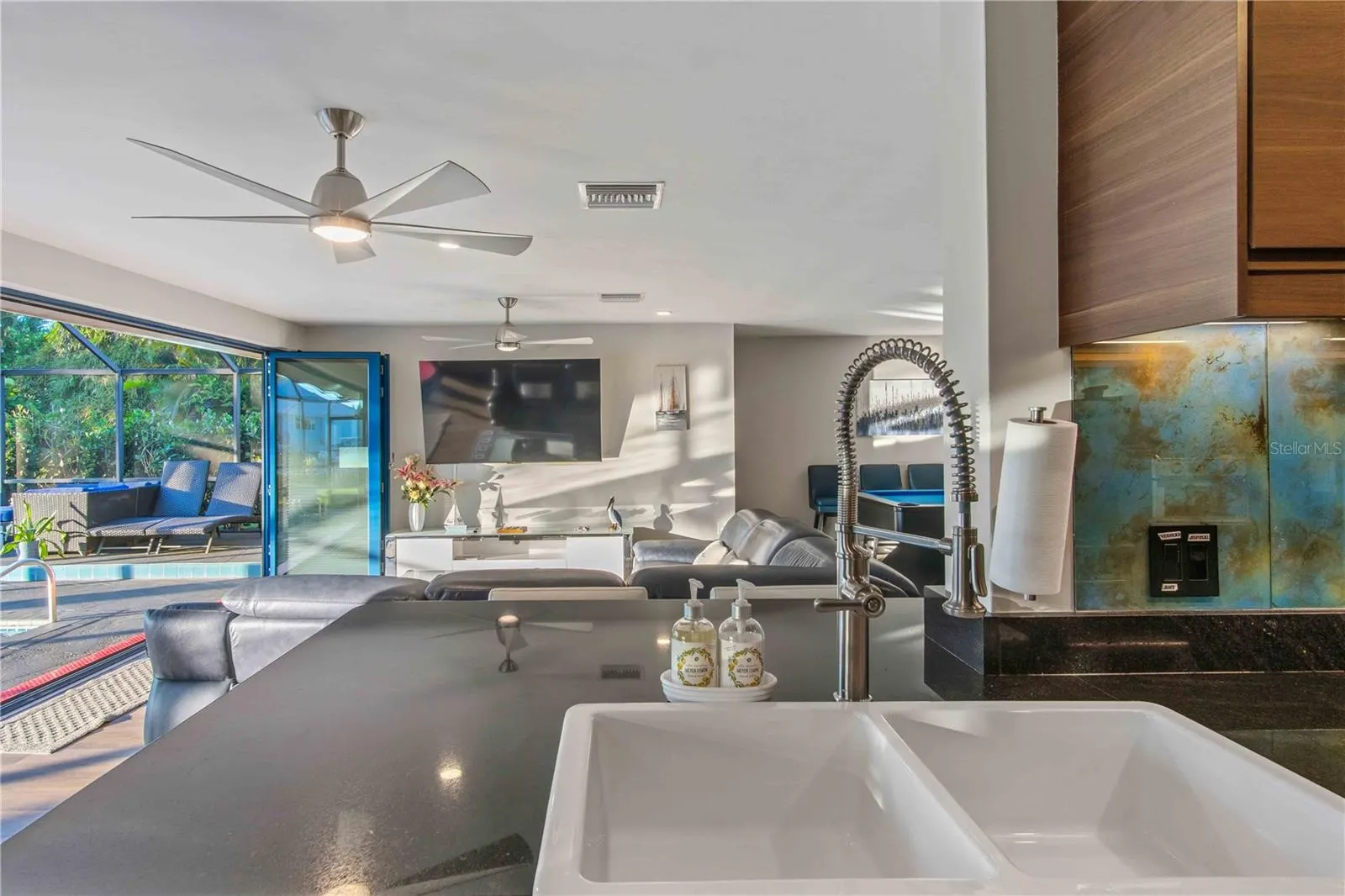 131 CASA LN