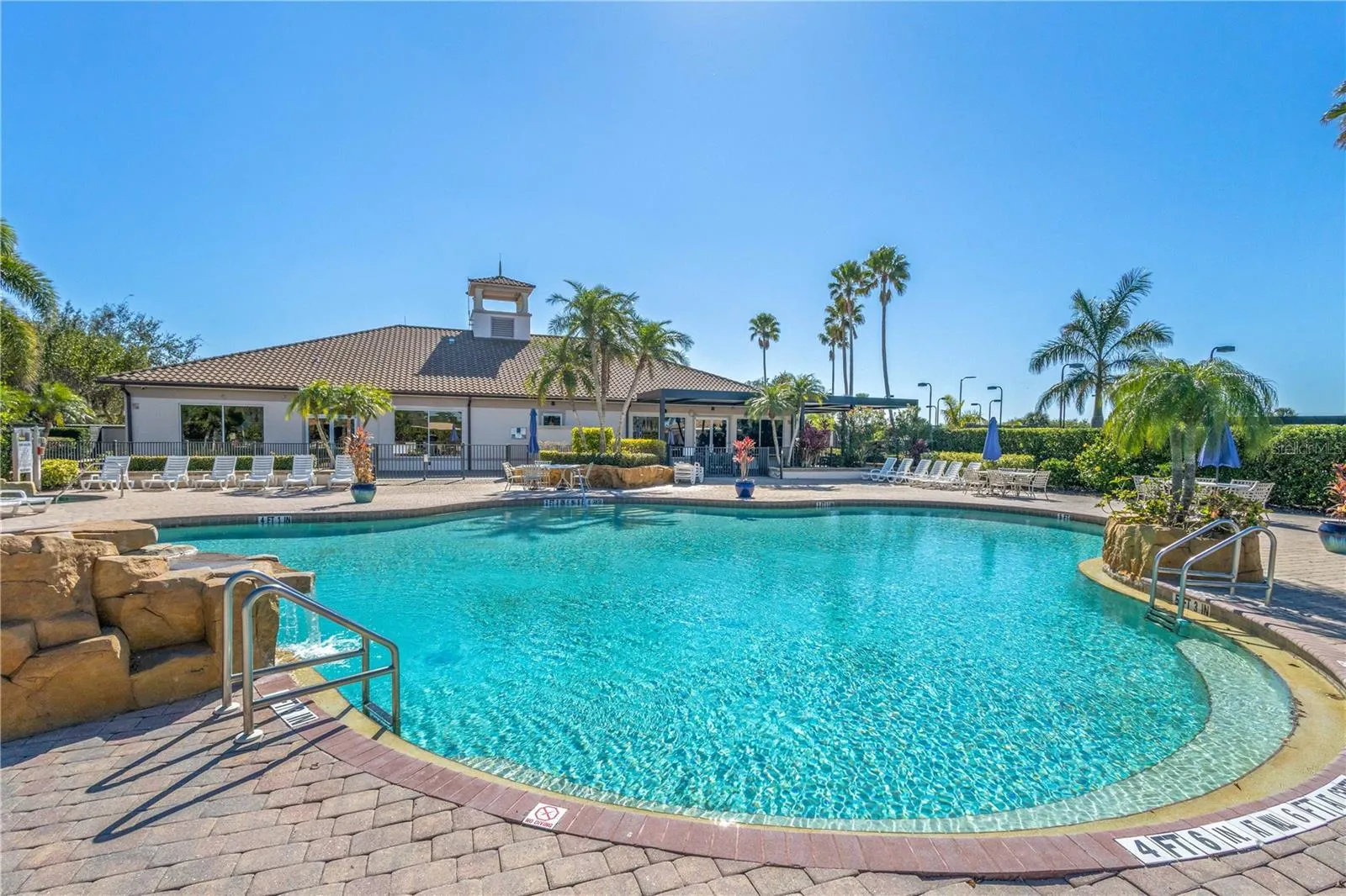 4427 BLUE HERON CIRCLE