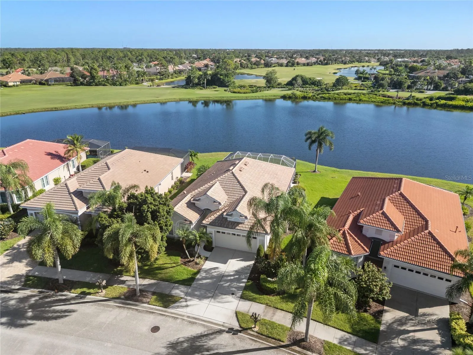 4427 BLUE HERON CIRCLE