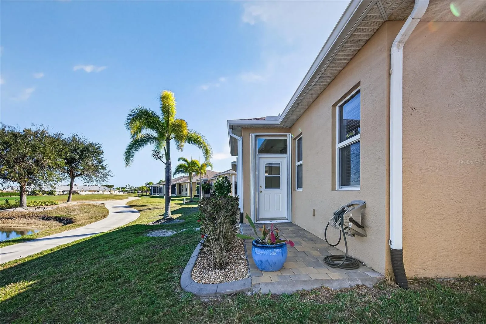 1832 KNIGHTS BRIDGE TRL