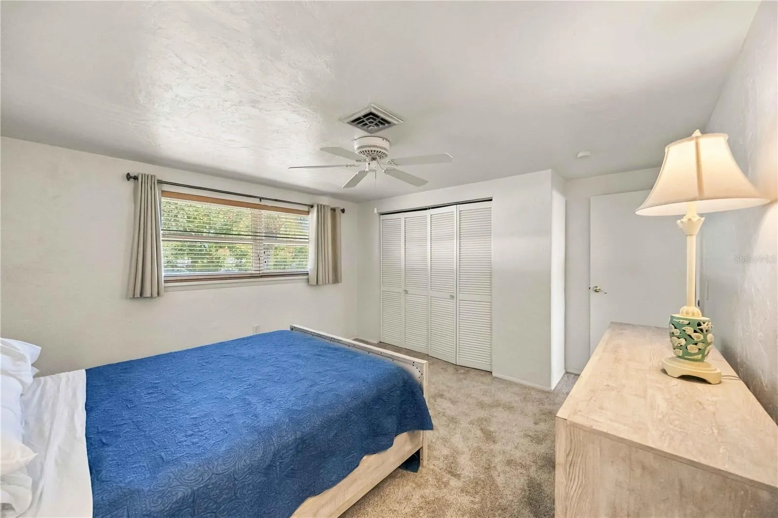 168 CIRCLEWOOD DR #102 #102