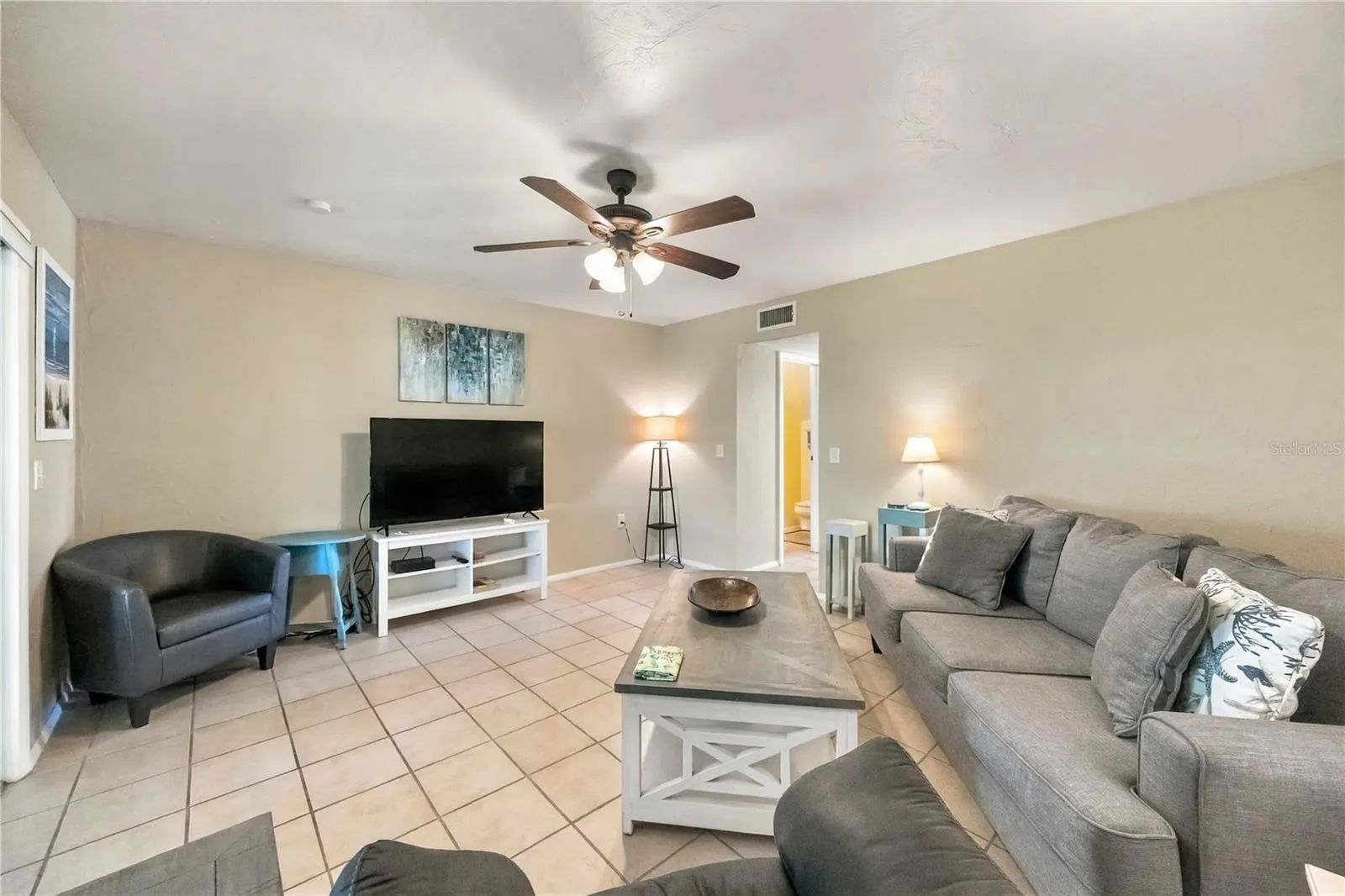 168 CIRCLEWOOD DR #102 #102