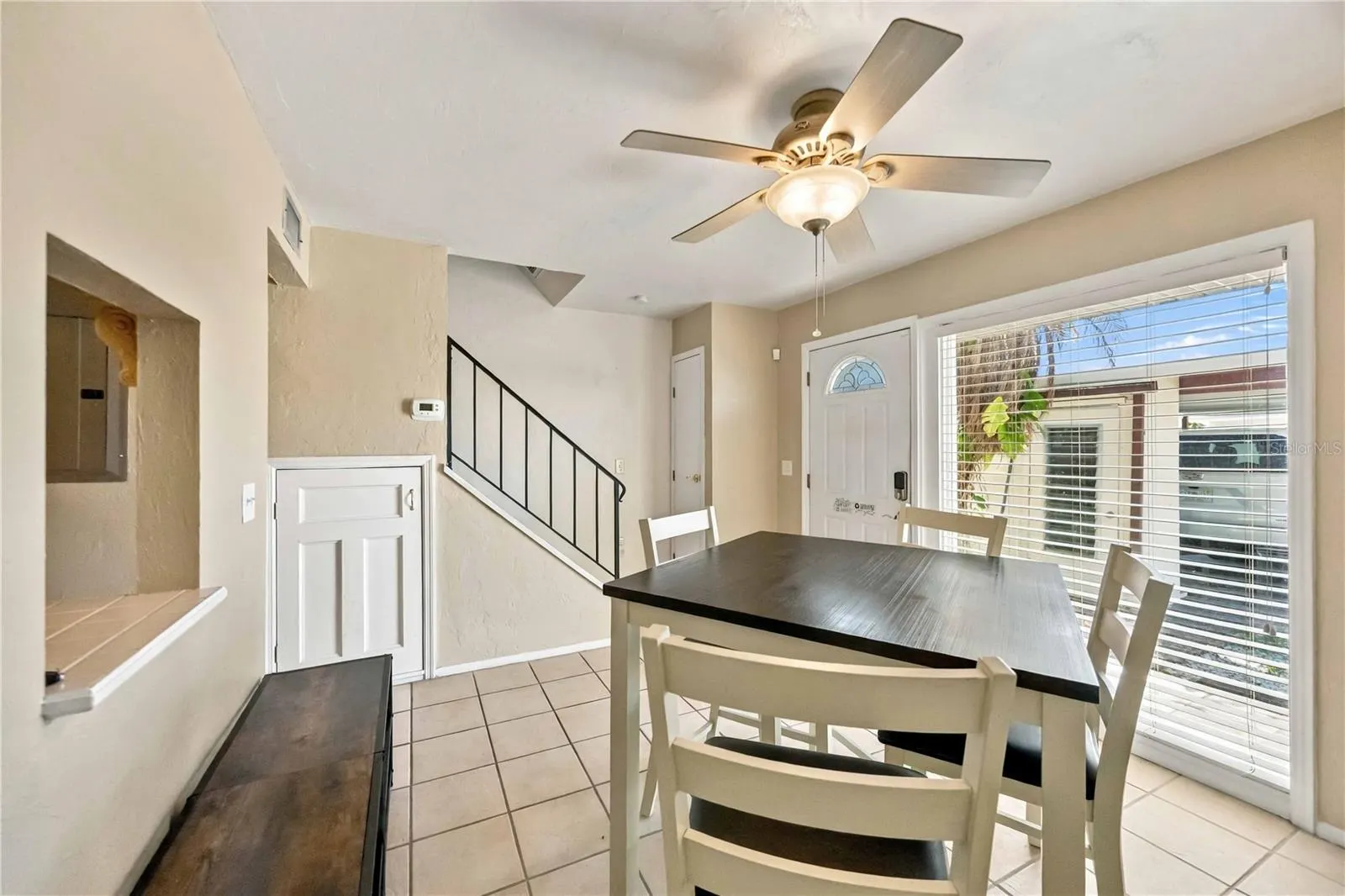 168 CIRCLEWOOD DR #102 #102