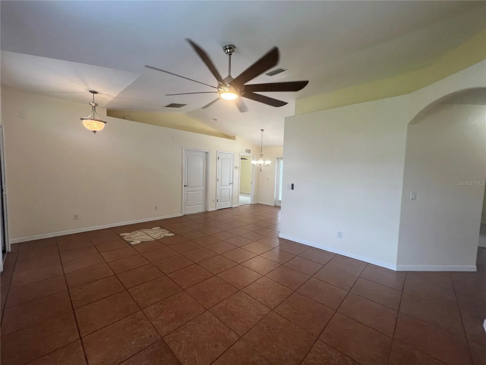 4358 KILLDEER TER
