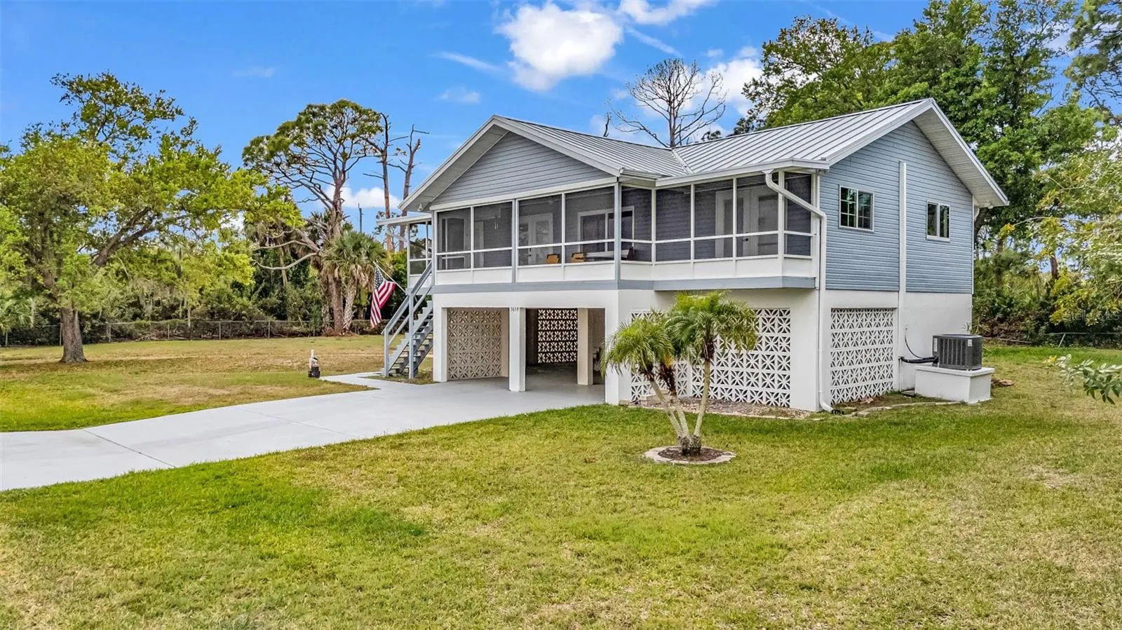 3059 HOLCOMB RD