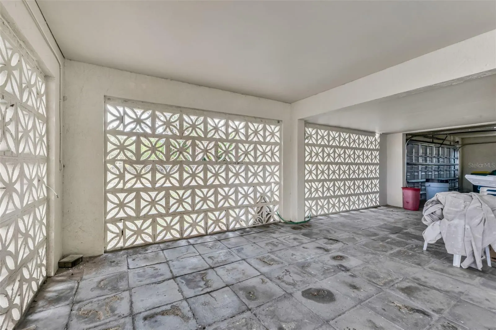 3059 HOLCOMB RD