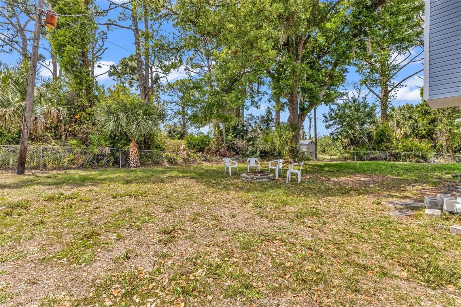 3059 HOLCOMB RD