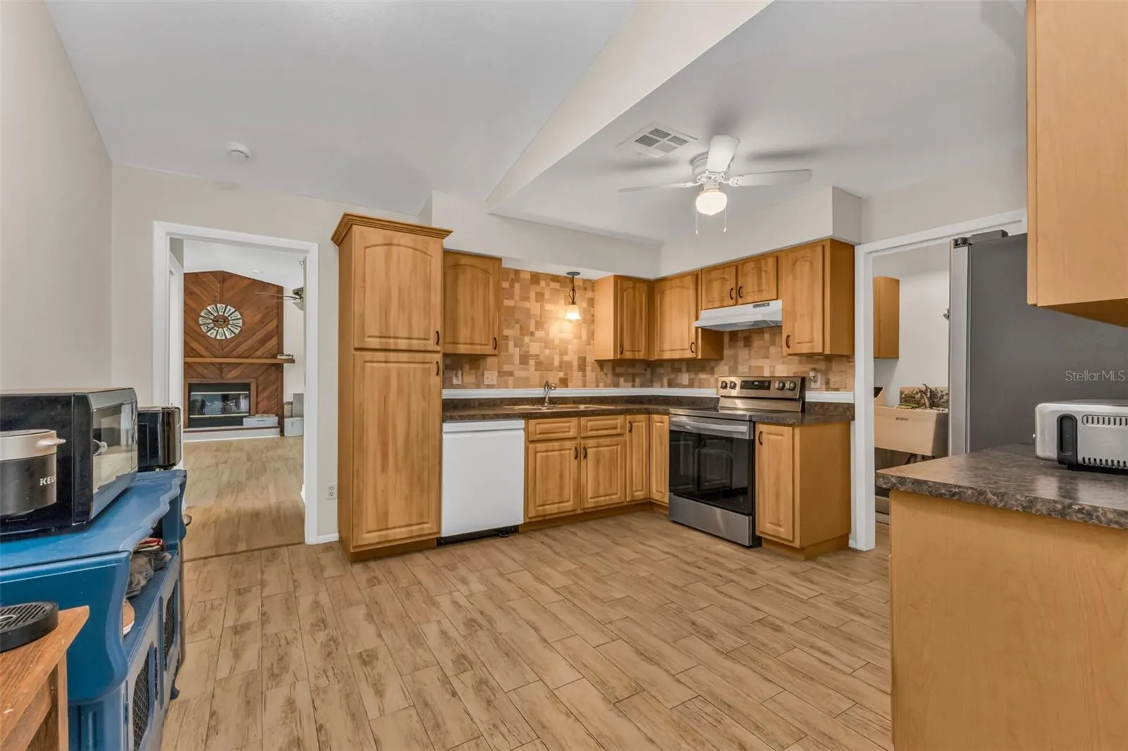3059 HOLCOMB RD
