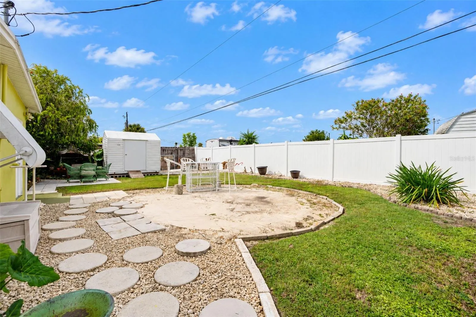 21314 AUSTIN AVE