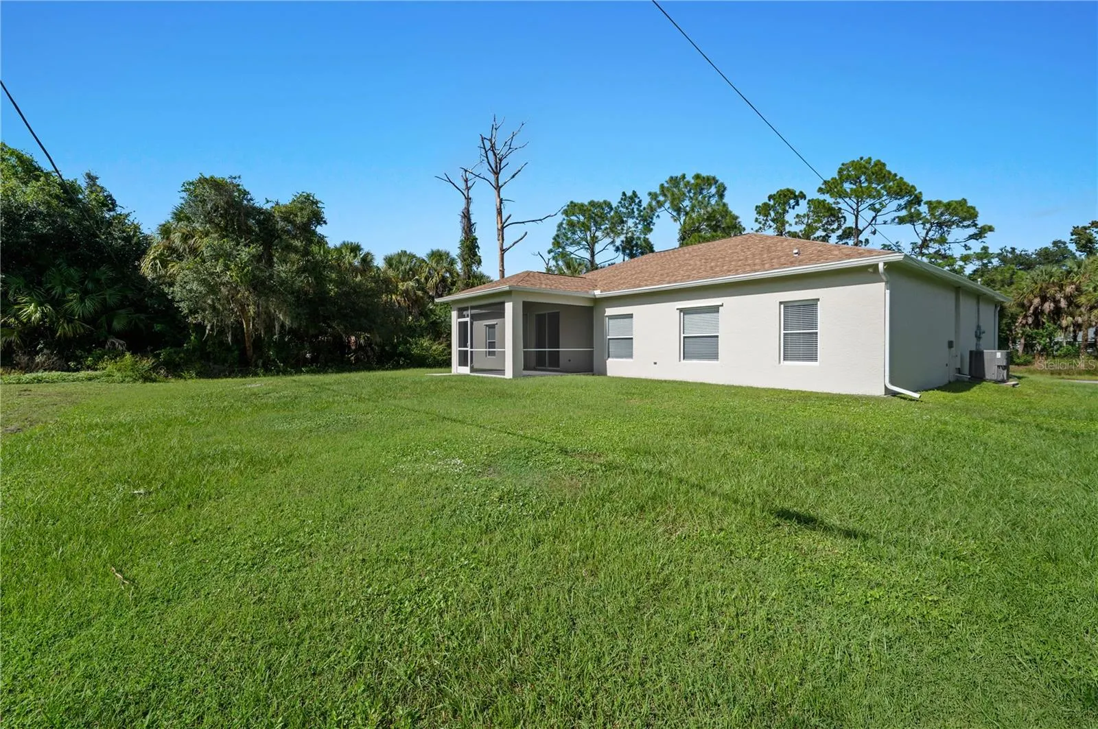 2707 SALLY LN