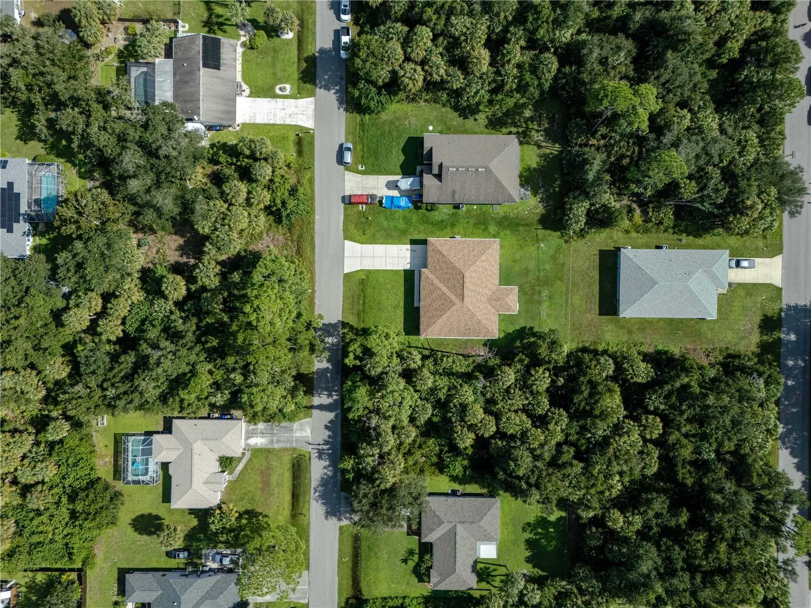 2707 SALLY LN