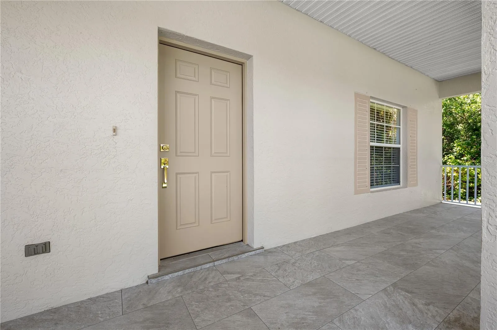 2707 SALLY LN