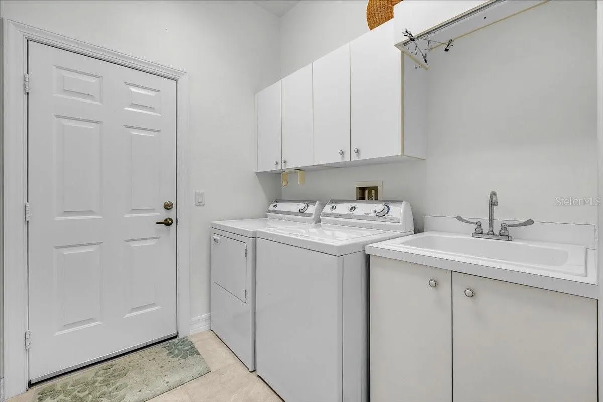 1519 ATARES DR #111 #111