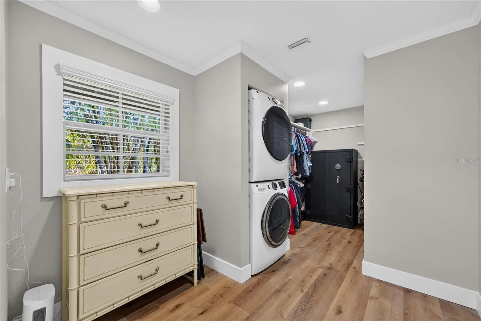 290 SPANIARDS RD