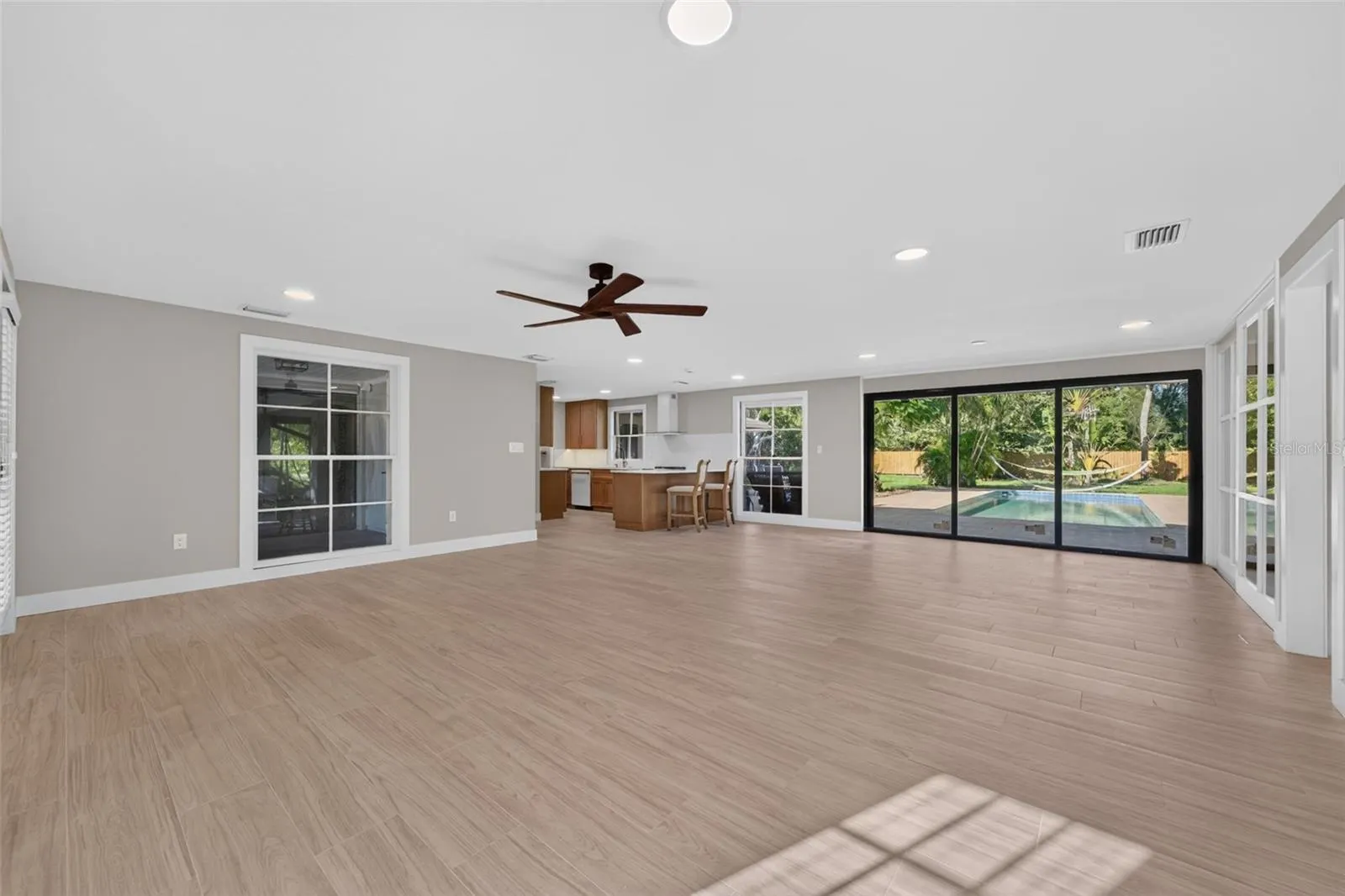 290 SPANIARDS RD